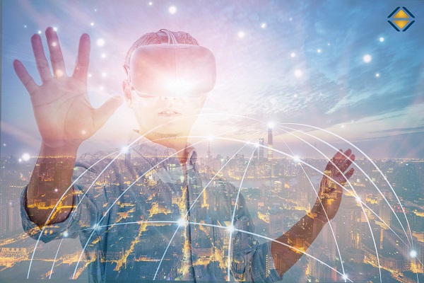 Mensch mit VR-Brille, transparenter Hintergrund einer Stadt, Digitalisierung, Agilität